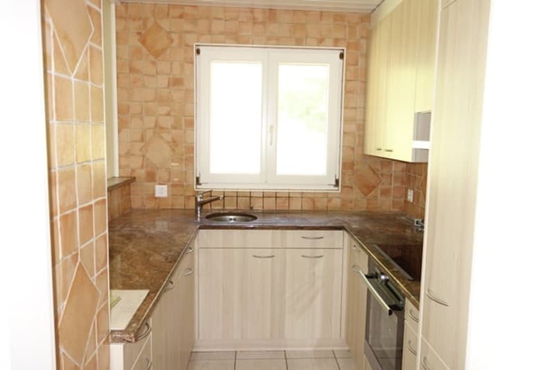 Tramelan - Très bel appartement de 4 1/2 pièces situé au 3ème étage Ouest (1)