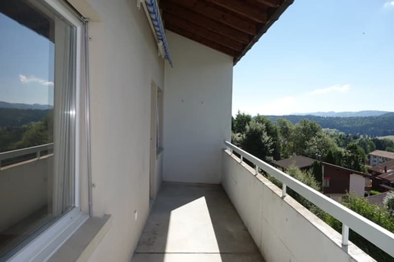 Tramelan - Très bel appartement de 4 1/2 pièces situé au 3ème étage Ouest (8)