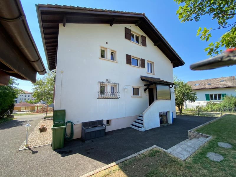Les Bois - Maison individuelle de 2 appartements indépendants et garage double (3)