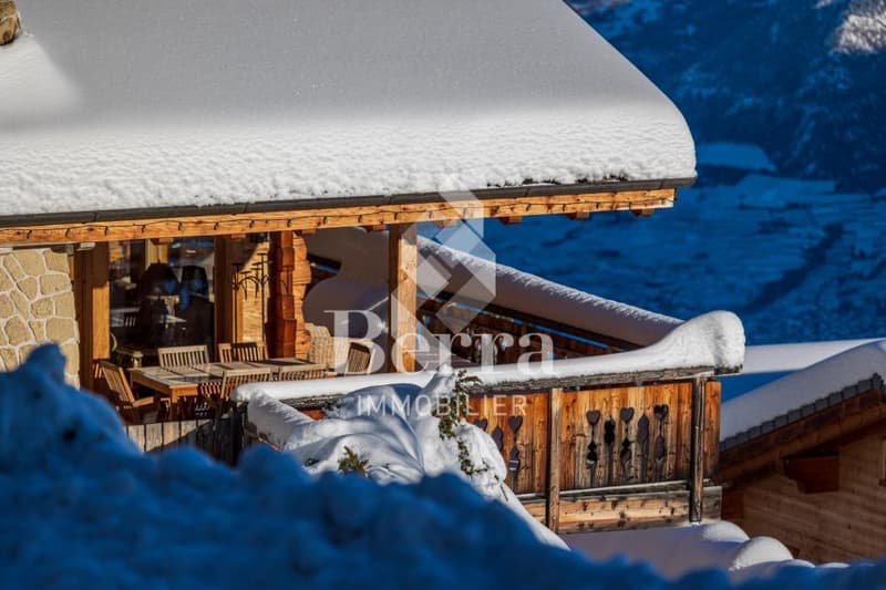 Magnifique chalet de haut standing avec vue panoramique sur les Alpes (5)