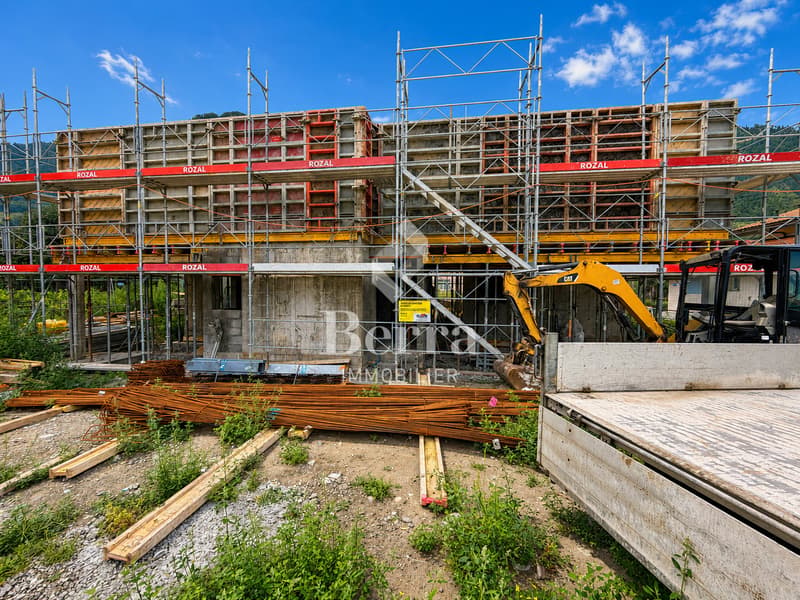 Villas jumelées de 5.5 pcs à Chalais (1)