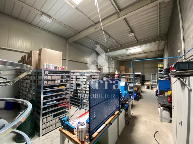 Industrial hall/garage already rented (4)