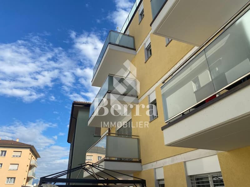 Rented commercial space! (8)