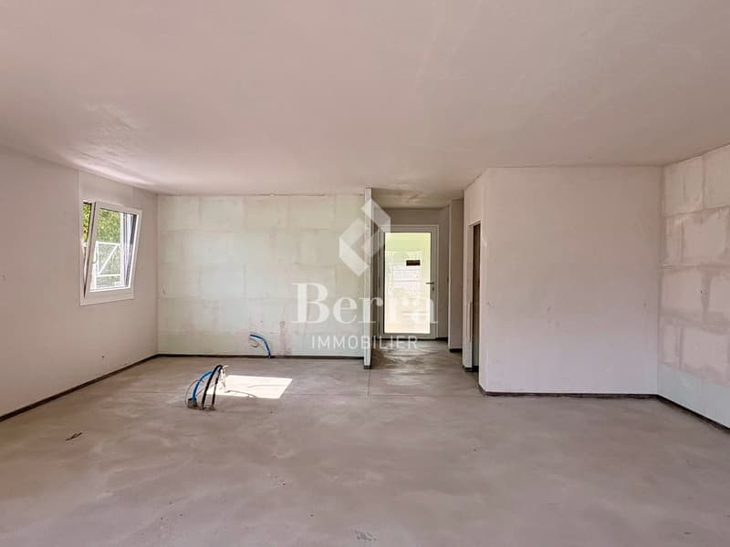 Semi-detached villa with 4.5 rooms and breathtaking view (3)