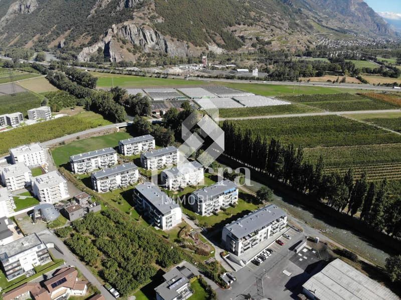 Bright commercial space, close to Dranse (7)