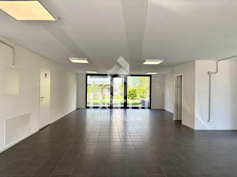 Bright commercial space, close to Dranse (4)