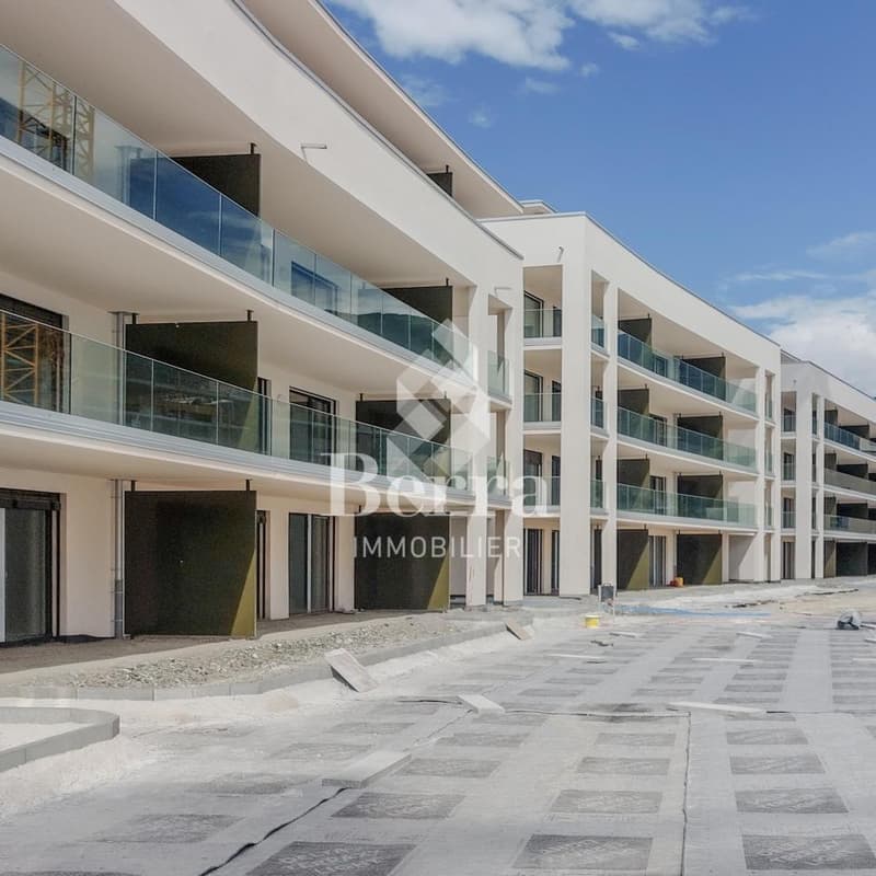 Très grand 2.5p avec jardin et terrasse privatif (5)