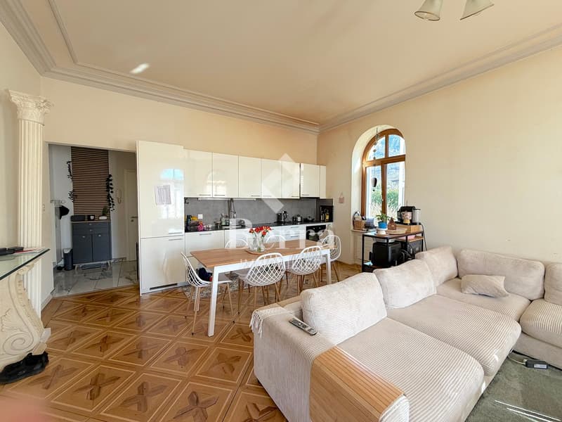 Renovated building with 3 apartments - development potential (6)