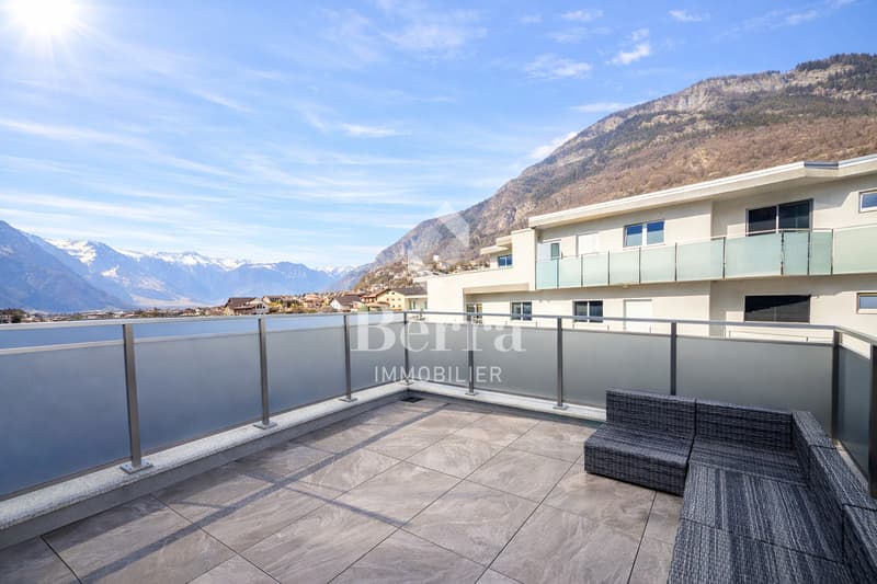 Ampia terrazza & finiture superiori (10)