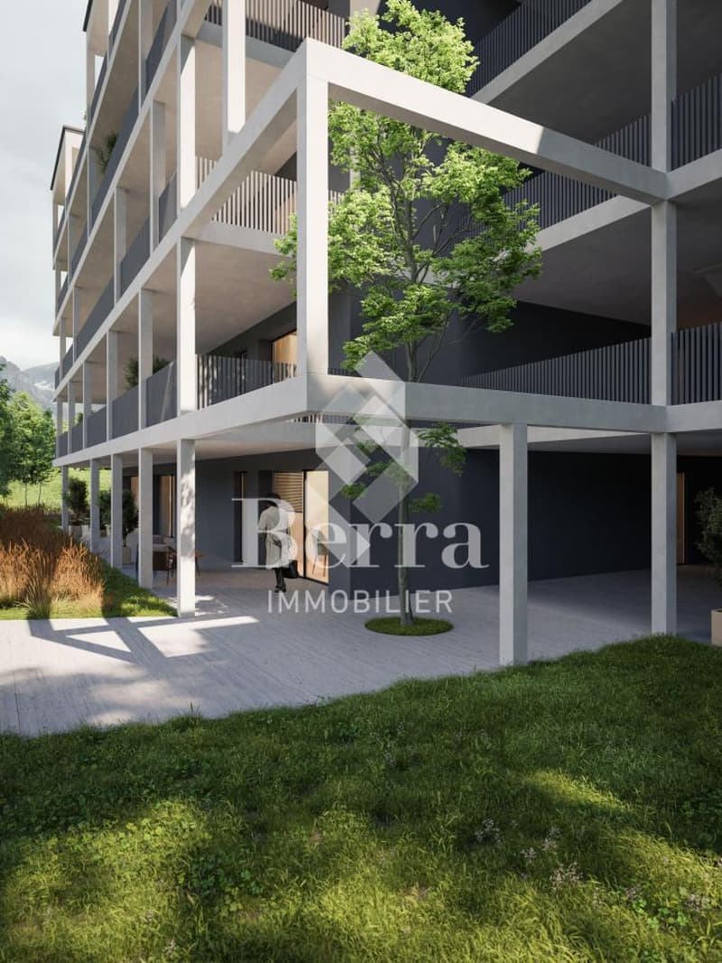 On the 1st floor with unobstructed WEST view (9)