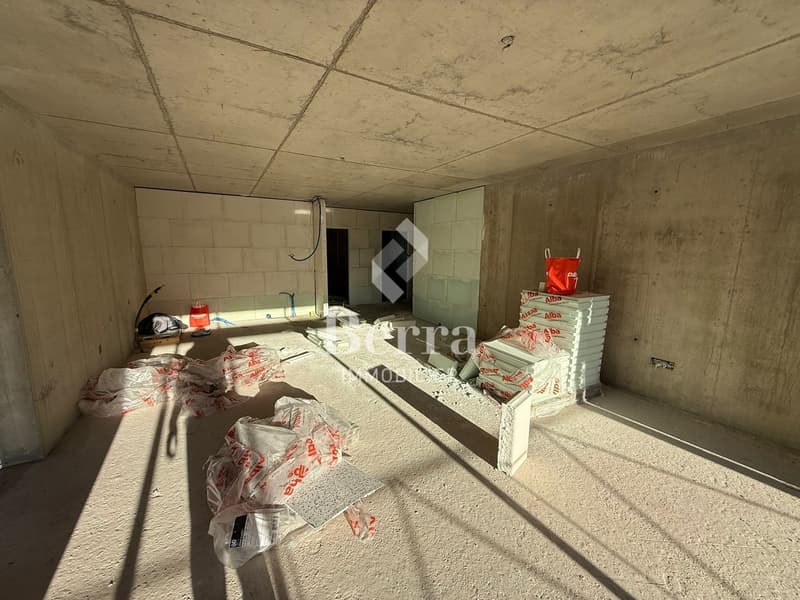 Spacious apartment in new development, superior equipment (12)