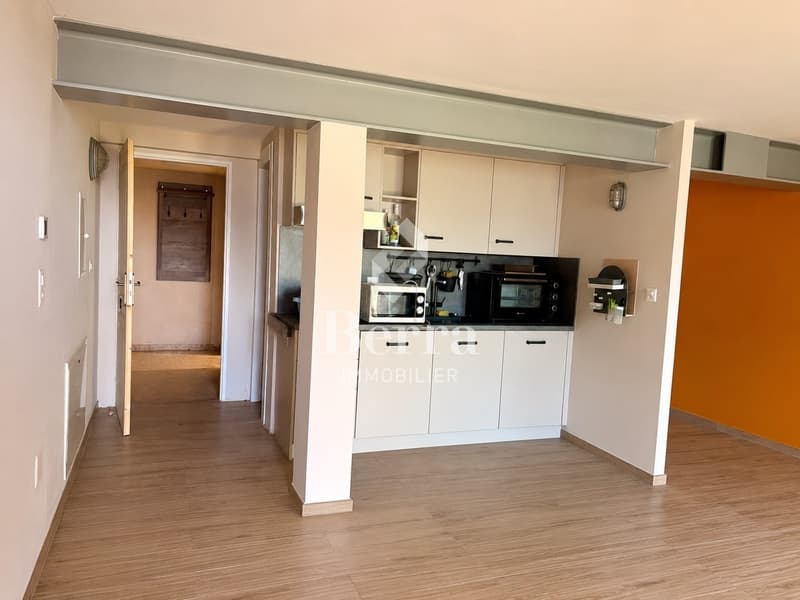 Studio mit Terrasse und superber Aussicht auf die Ebene! (3)