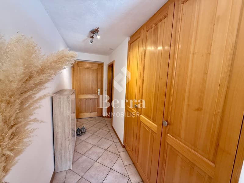 Schönes 2.5-Zimmer-Appartement mit Büro in einem Dachgeschoss-Duplex in Saillon (8)