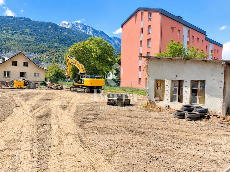 Les travaux débutent et le financement est assuré par UBS. (6)
