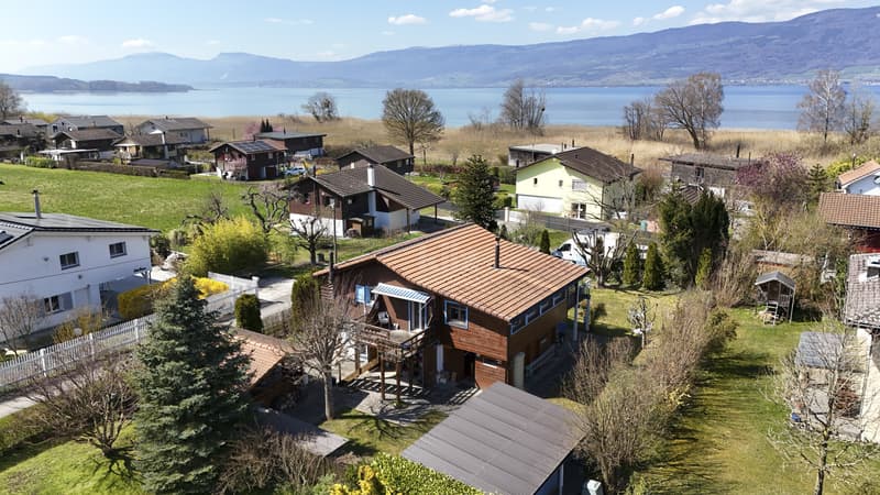Charming chalet close to the lake (12)