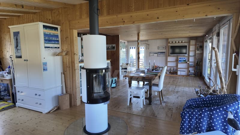 Charming chalet close to the lake (3)