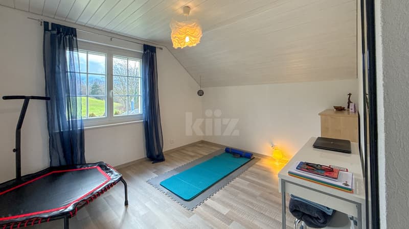 Beautiful individual villa with pavilion and garden (7)