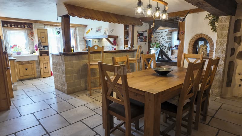 Beautiful renovated farm (1800) with garden and outdoor kitchen (3)