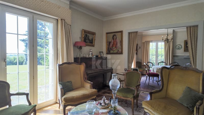 Villa incantevole con due appartamenti e vista aperta (2)