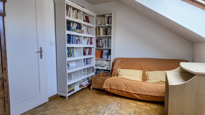 Raro! Bel appartamento con balcone e vista eccezionale (8)