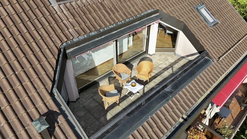 Raro! Bel appartamento con balcone e vista eccezionale (11)