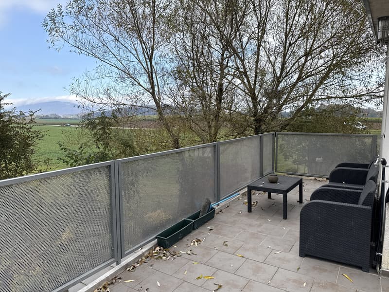 Beautiful family home with jacuzzi and lovely garden (10)