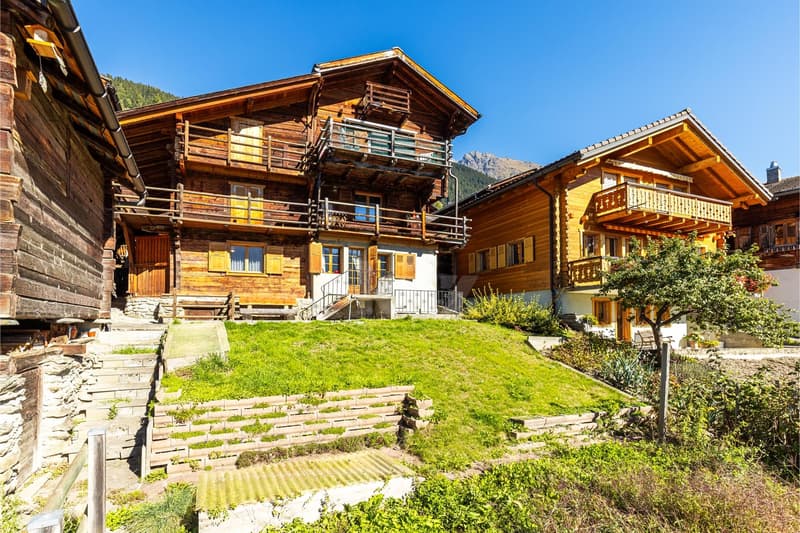 Authentique appartement orienté plein sud (2)