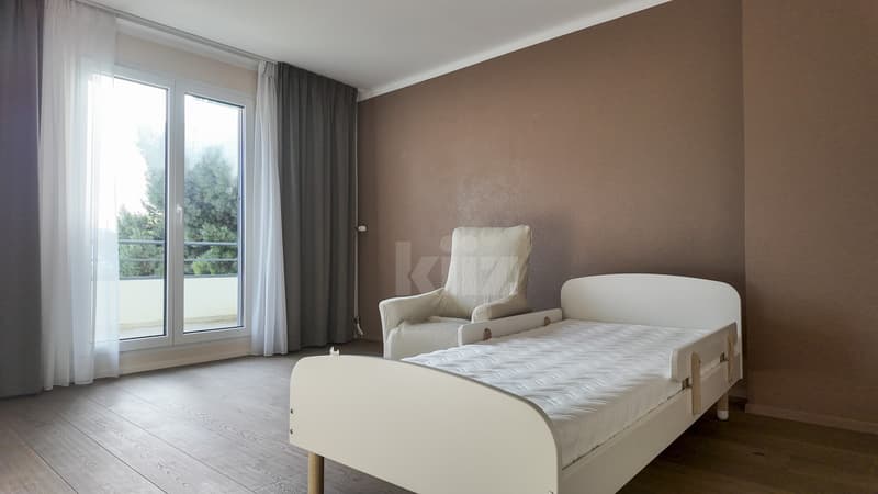 Splendid villa with pool and independent office (9)