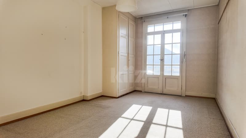 Da ristrutturare! Appartamento spazioso con terrazza e giardino (7)