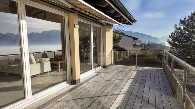 Charmante maison avec vue panoramique sur le lac (4)