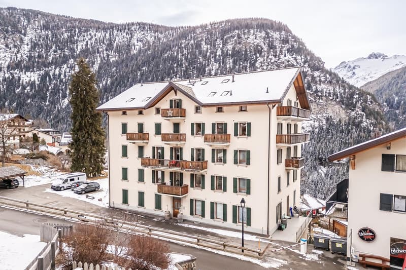 Bello appartamento con balcone nel cuore di Finhaut (12)