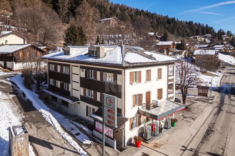 Two communicating studios with balconies and open view (11)