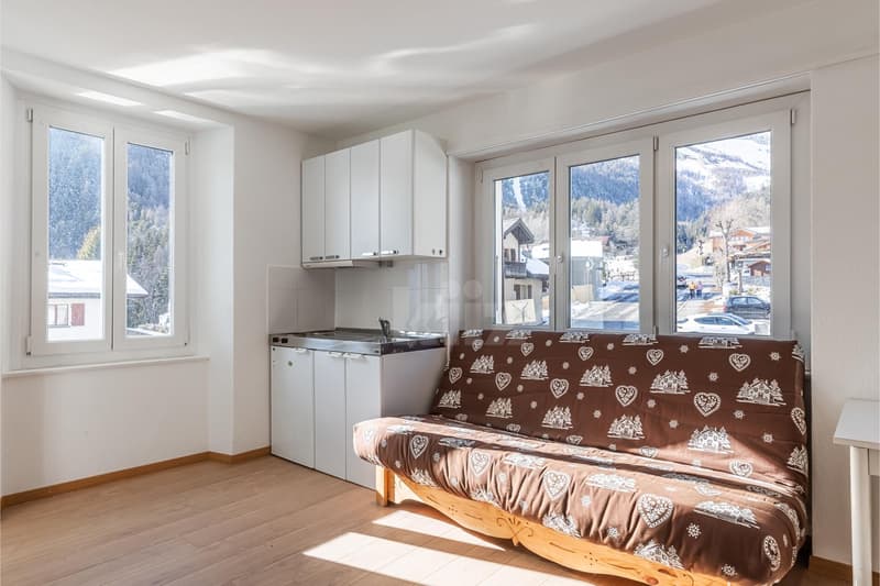 Two communicating studios with balconies and open view (8)