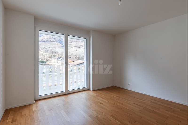 Bell'appartamento moderno con balcone (10)