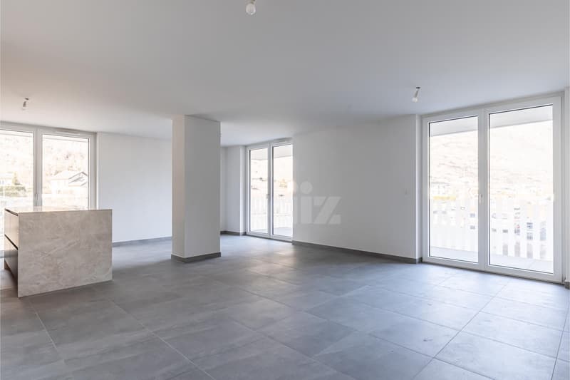 Bell'appartamento moderno con balcone (3)