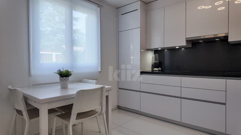 Beautiful semi-detached house, completely renovated (5)