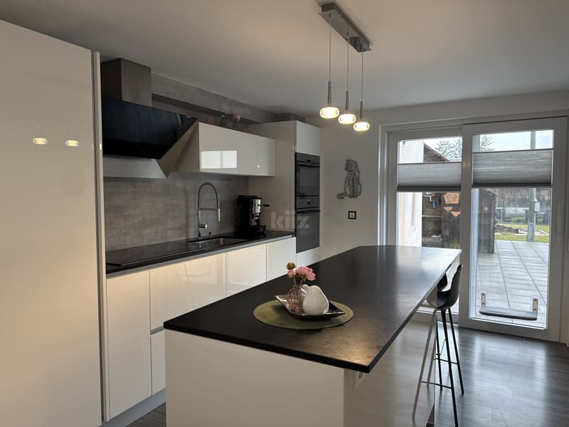 Charming house with 3 apartments, garden and pool (3)