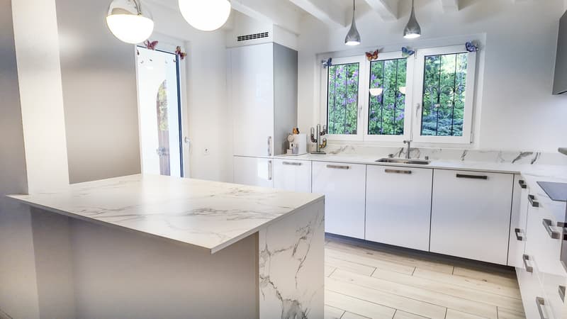 Charming renovated house with large garden (4)