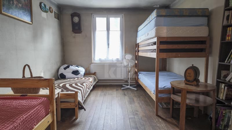 To renovate! Charming country house with great potential (7)