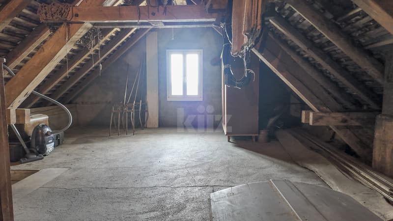 To renovate! Charming country house with great potential (9)