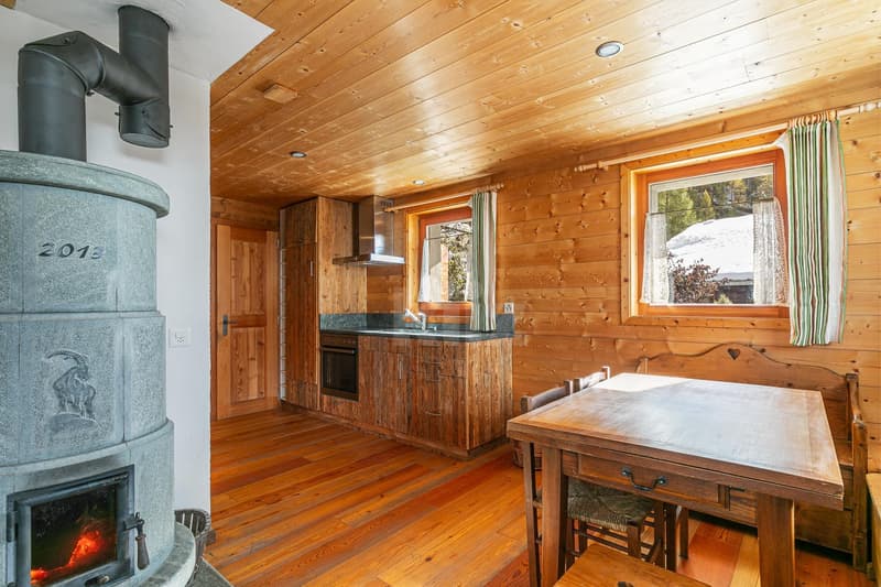 Magnificent chalet with breathtaking views of the Alps (9)