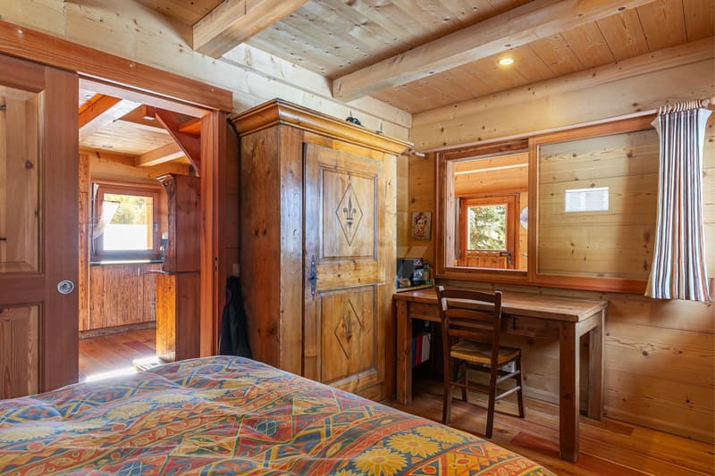 Magnificent chalet with breathtaking views of the Alps (6)