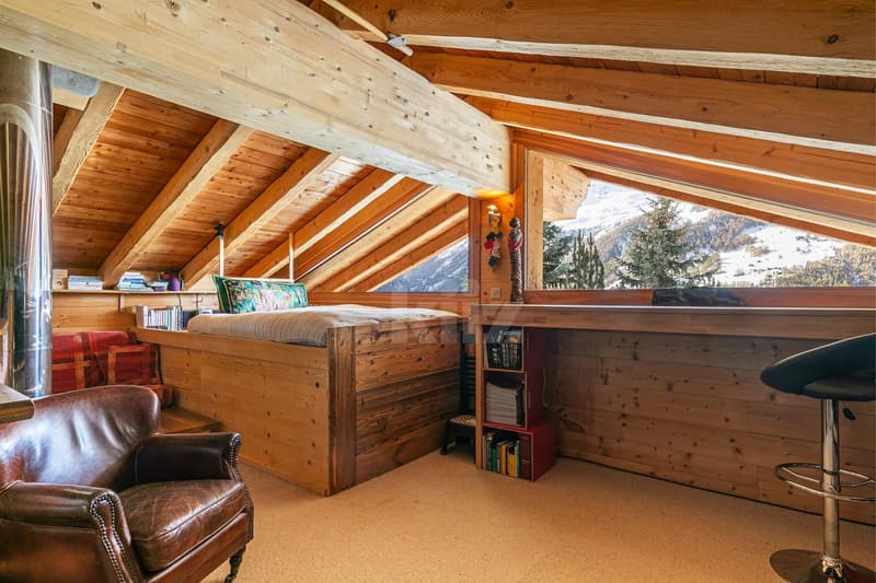 Magnificent chalet with breathtaking views of the Alps (8)