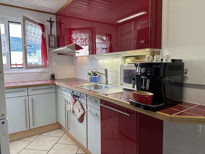 Charming 4-room apartment with large balcony (6)