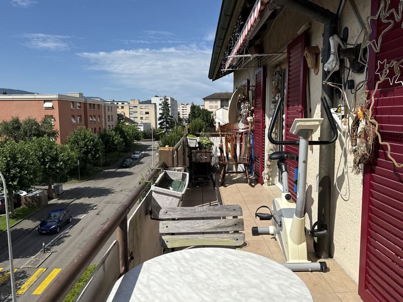 Charming 4-room apartment with large balcony (1)