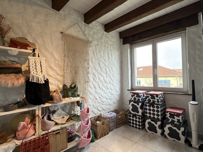Bella casa indipendente con giardino e piscina (7)