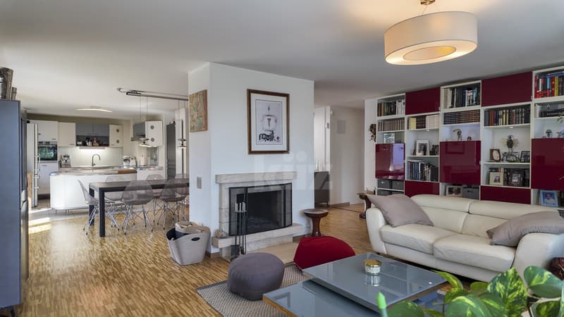 Spacious apartment with tennis and pool (2)