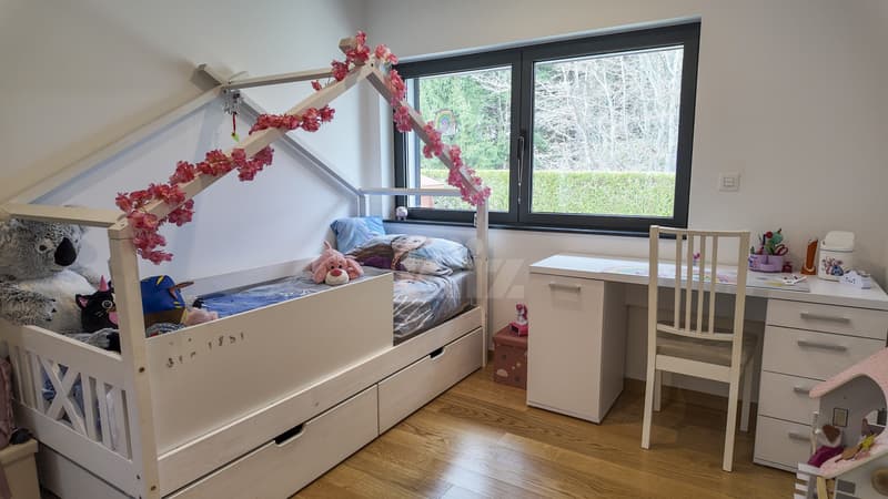 Beautiful individual house, completely renovated (9)