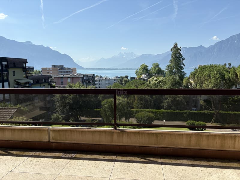 Splendide appartement avec vue panoramique sur le lac (1)
