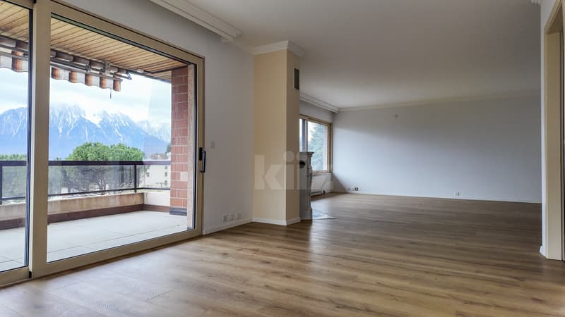 Splendido appartamento con vista panoramica sul lago (2)